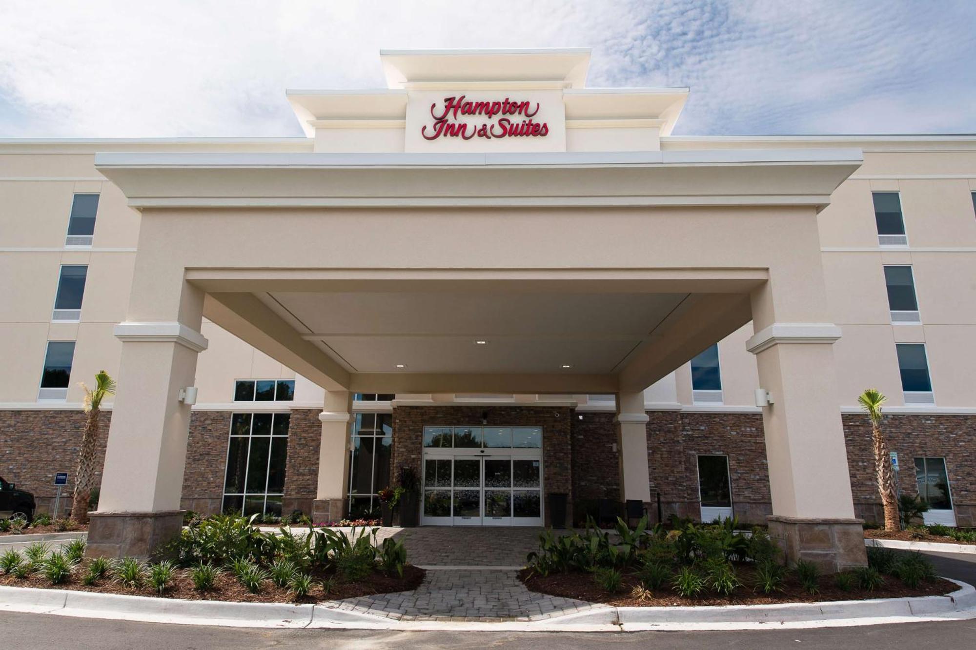 Hampton Inn & Suites Walterboro Exterior photo